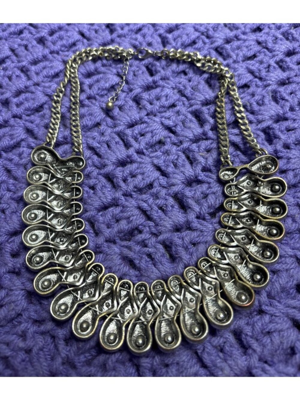 Silvertone Rhinestone Statement Bib Necklace Collar Some Metal Discoloration - Picture 6 of 6